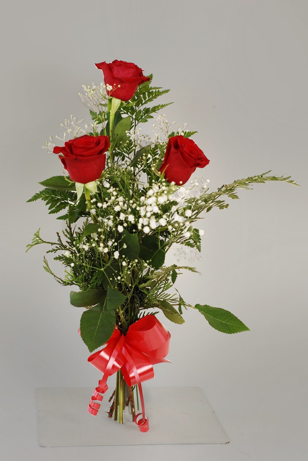 Ramo de 3 Rosas Rojas – Floristería la Fulla